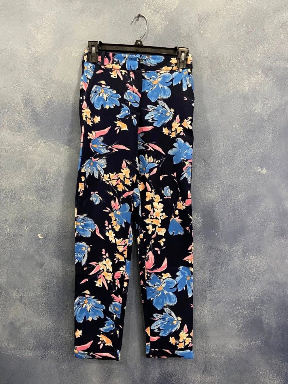 MISSGUIDED Black Floral Pants — Size 6